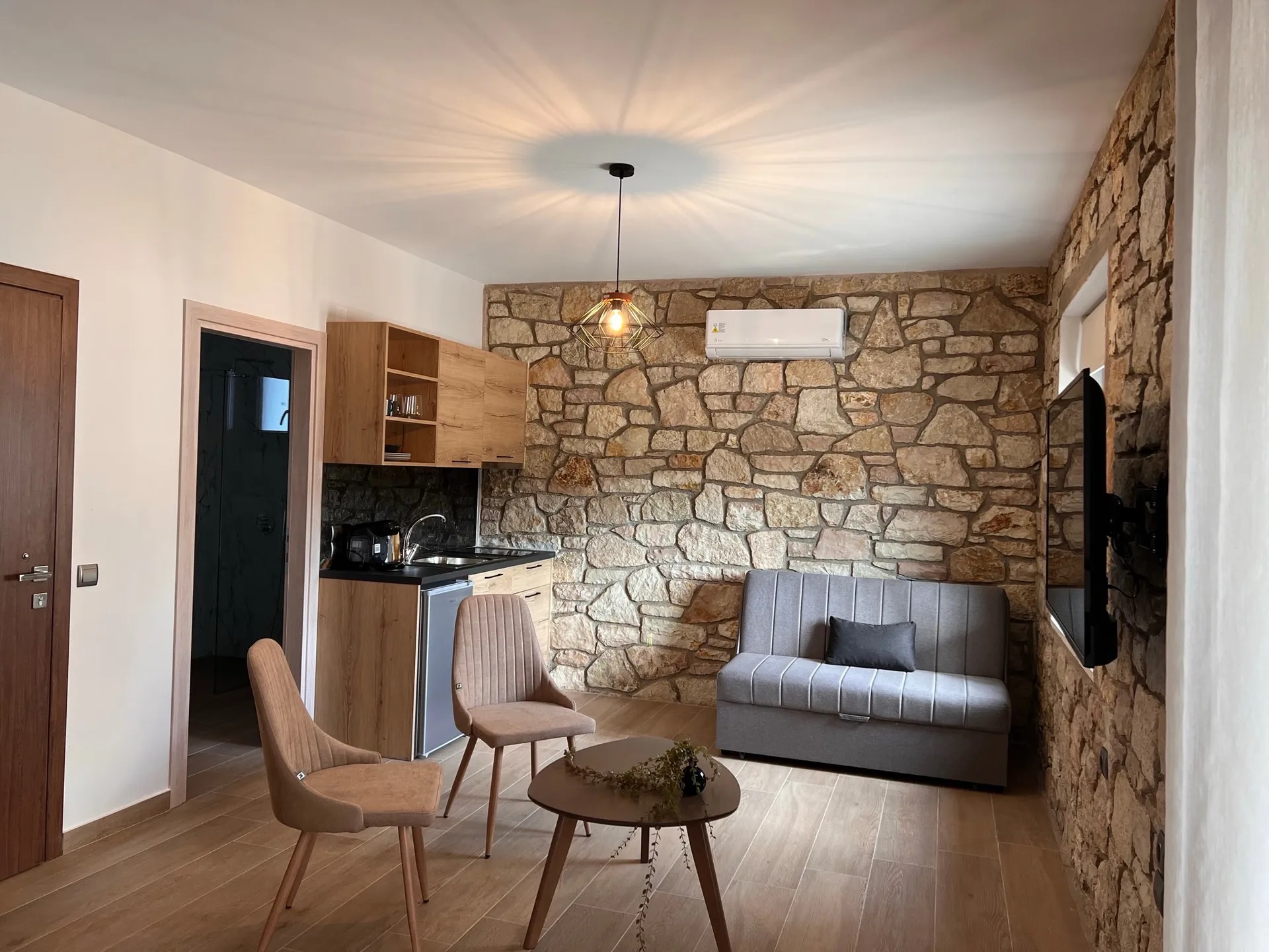 Michelangelo Suites & Apartments-Studio.jpg