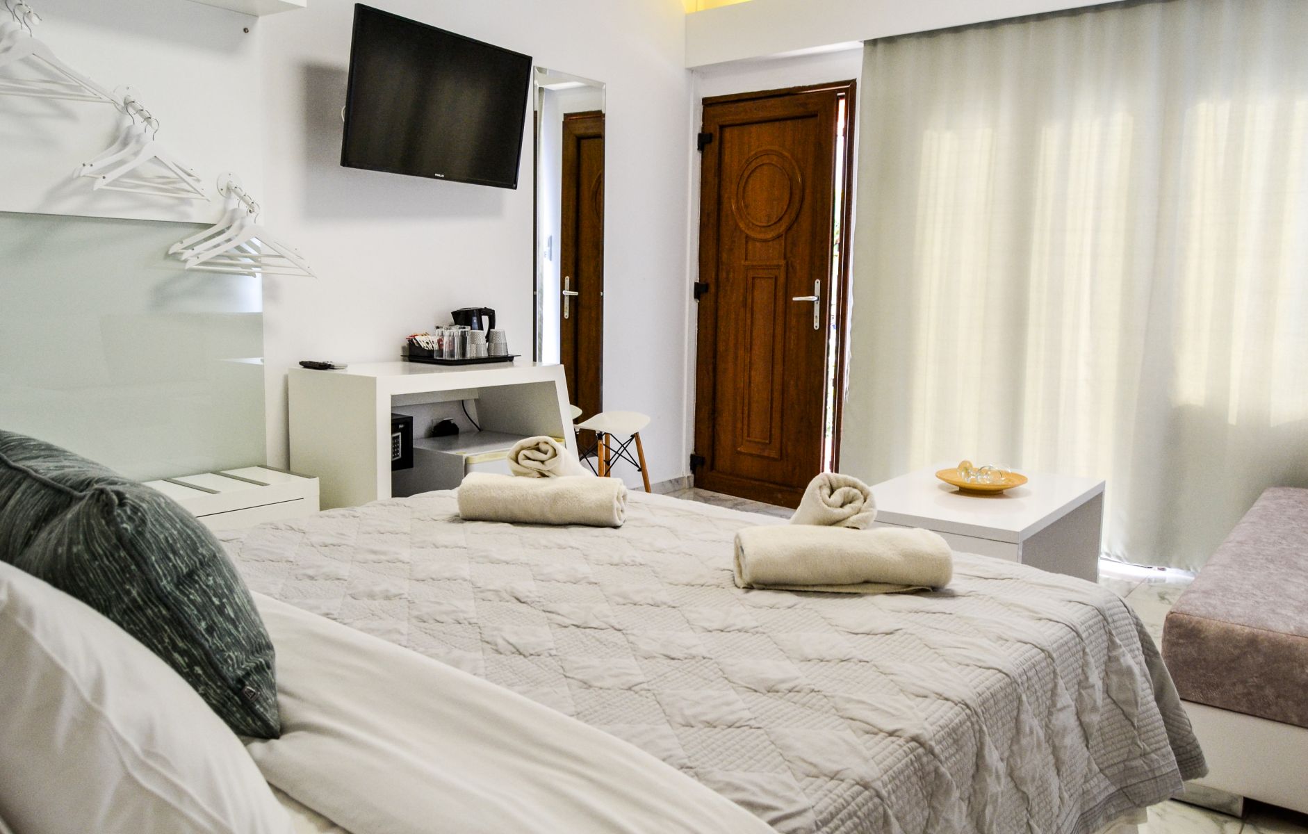Hotel Beach hotel Kapahi cabana apartmani.jpg