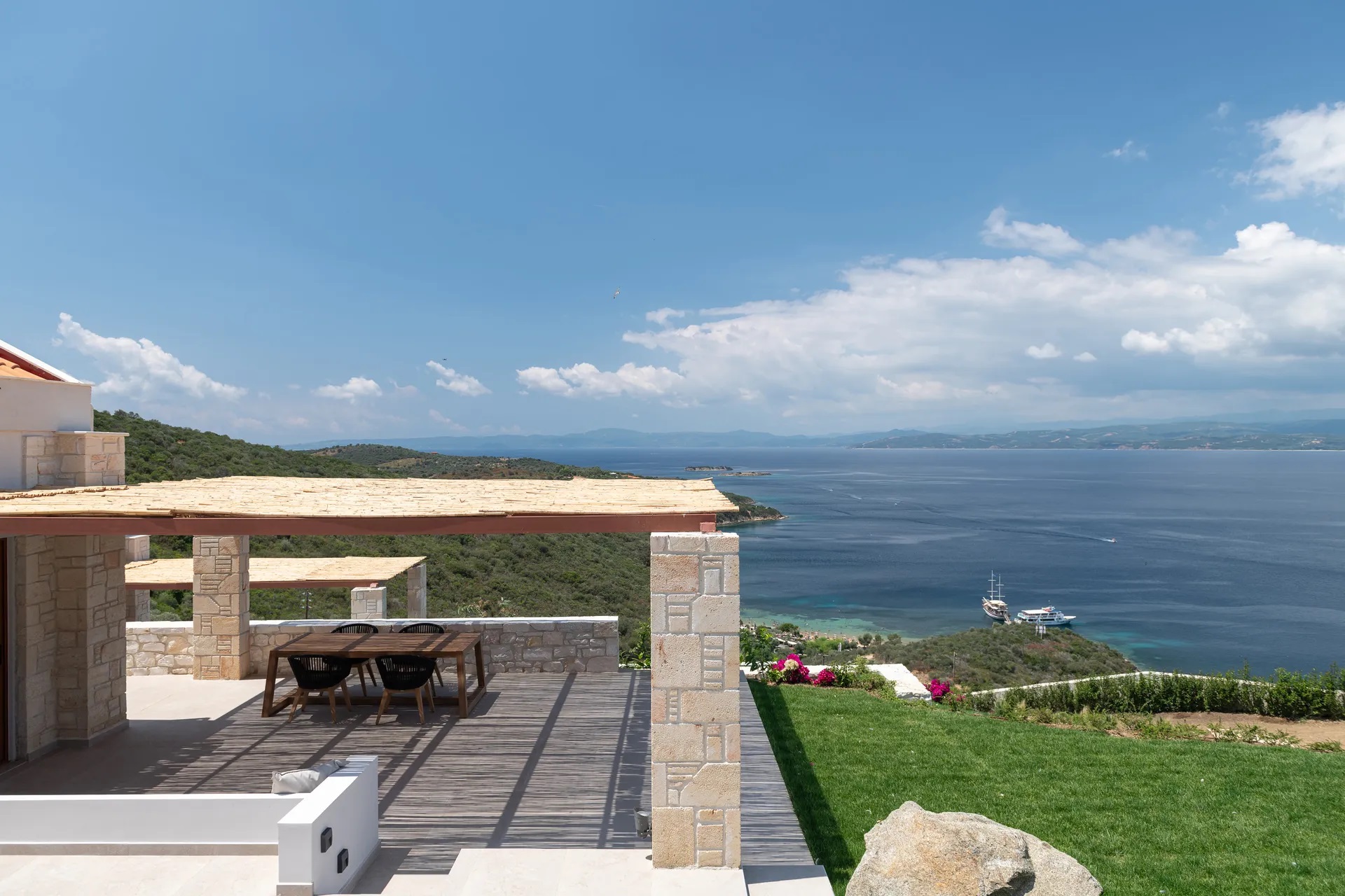 Sunrise VIllas Ammouliani-Panorama.jpg