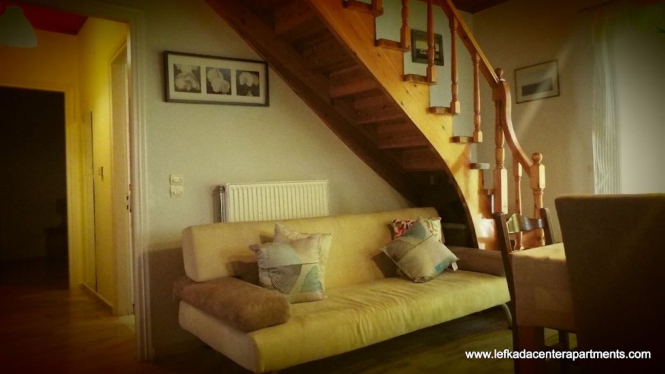 Lefkada Center Apartments-Maisonette dnevna soba.jpg