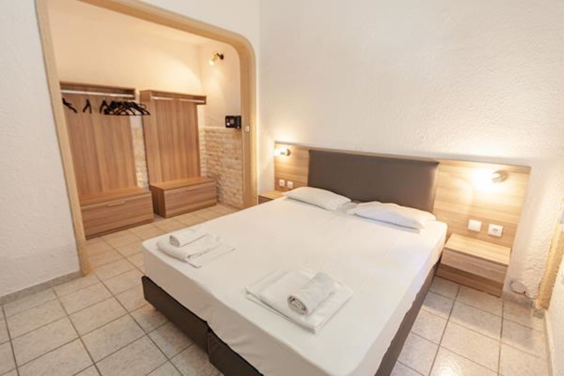 Tropical Hotel Fourka-Dvosoban apartman.jpg