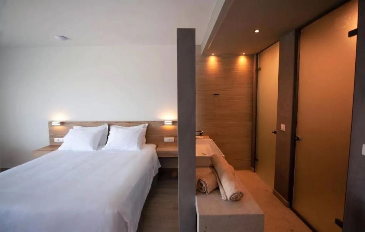 Sivota Deamaris Luxury Boutique Hotel-Deluxe soba.jpg