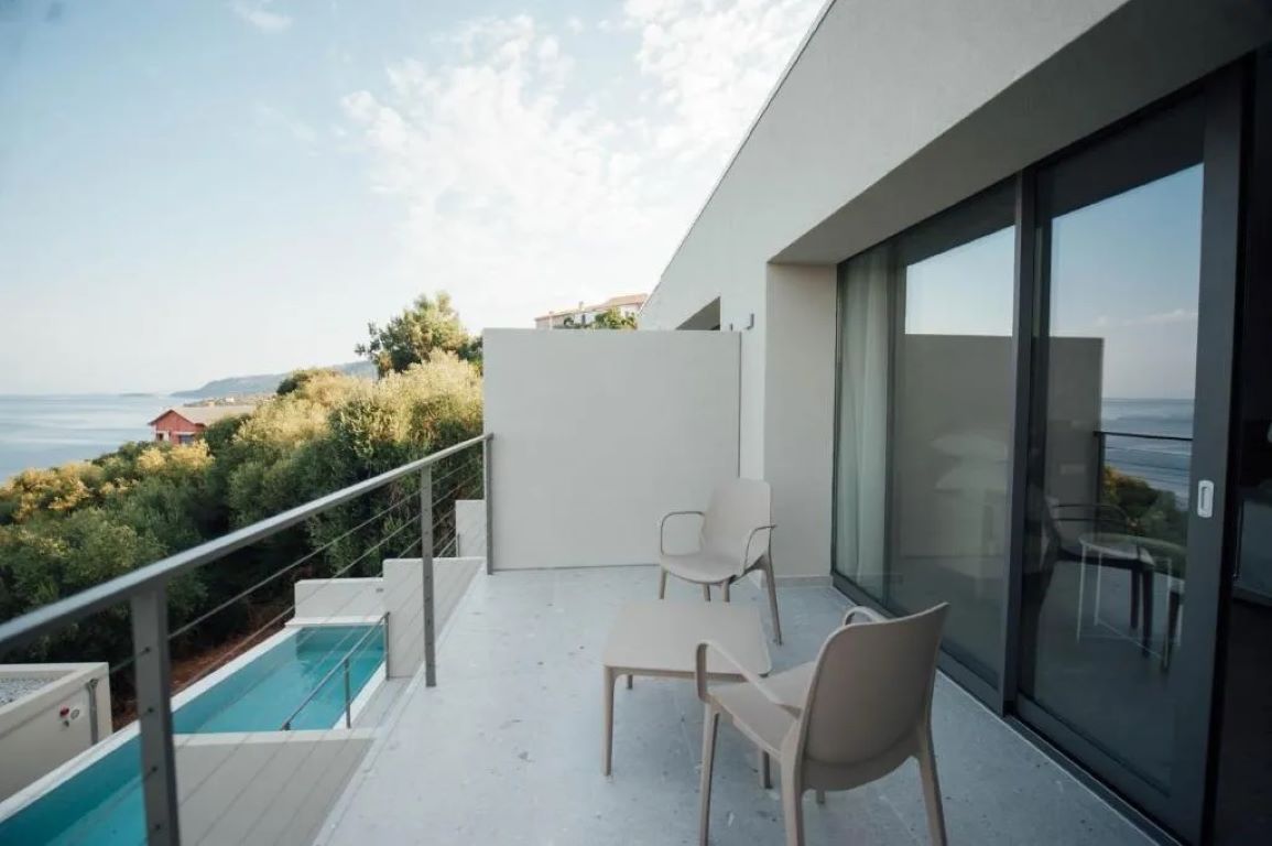 Sivota Deamaris Luxury Boutique Hotel-Junior suite privatni bazen.jpg