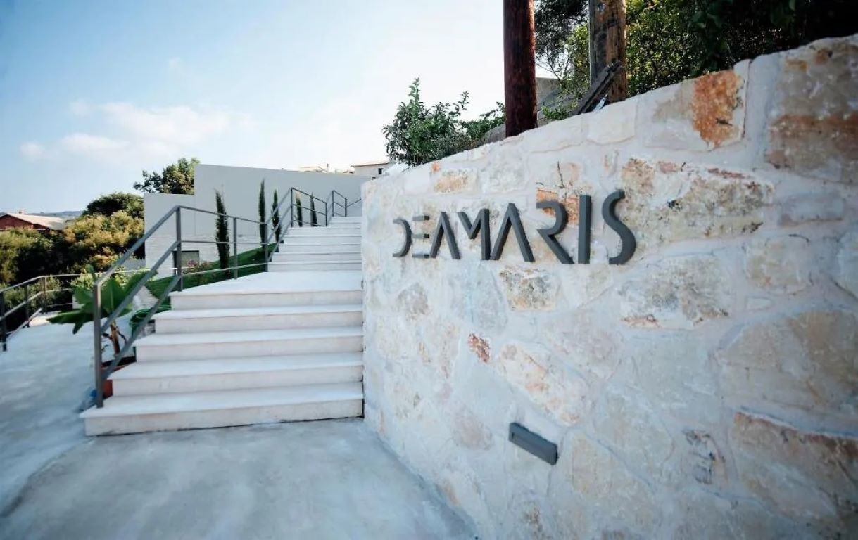 Sivota Deamaris Luxury Boutique Hotel-Ulaz u hotel.jpg