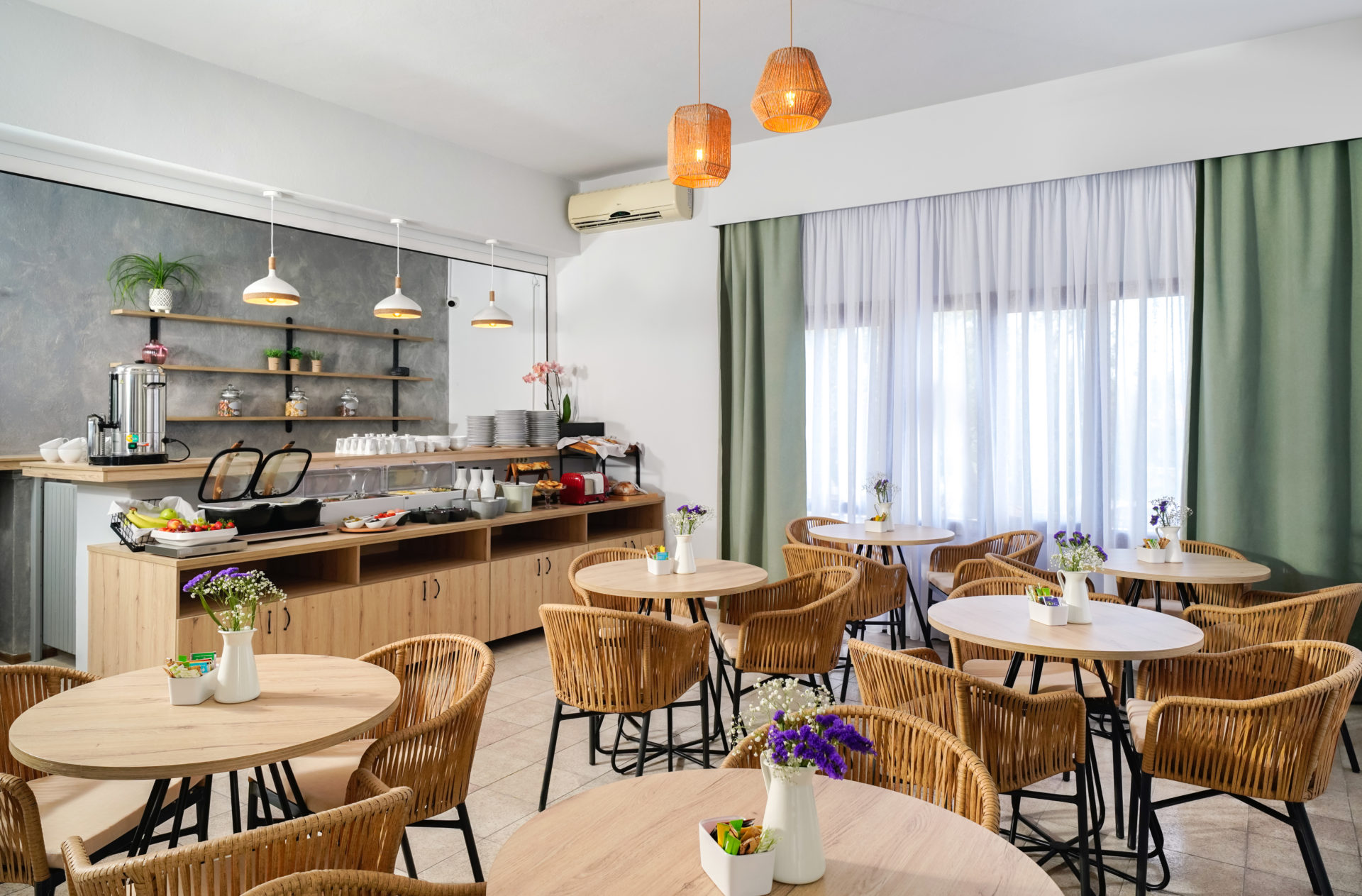 Hotel Nefeli Fresh sala za doručak.jpg