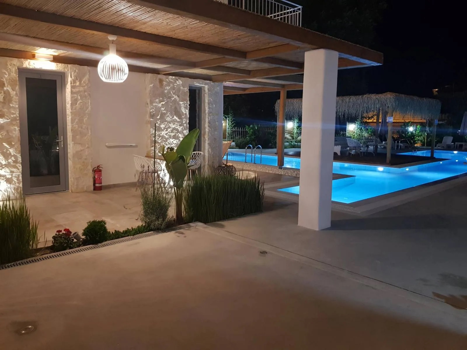 Agorastos Luxury Living-Nocni izgled.jpg