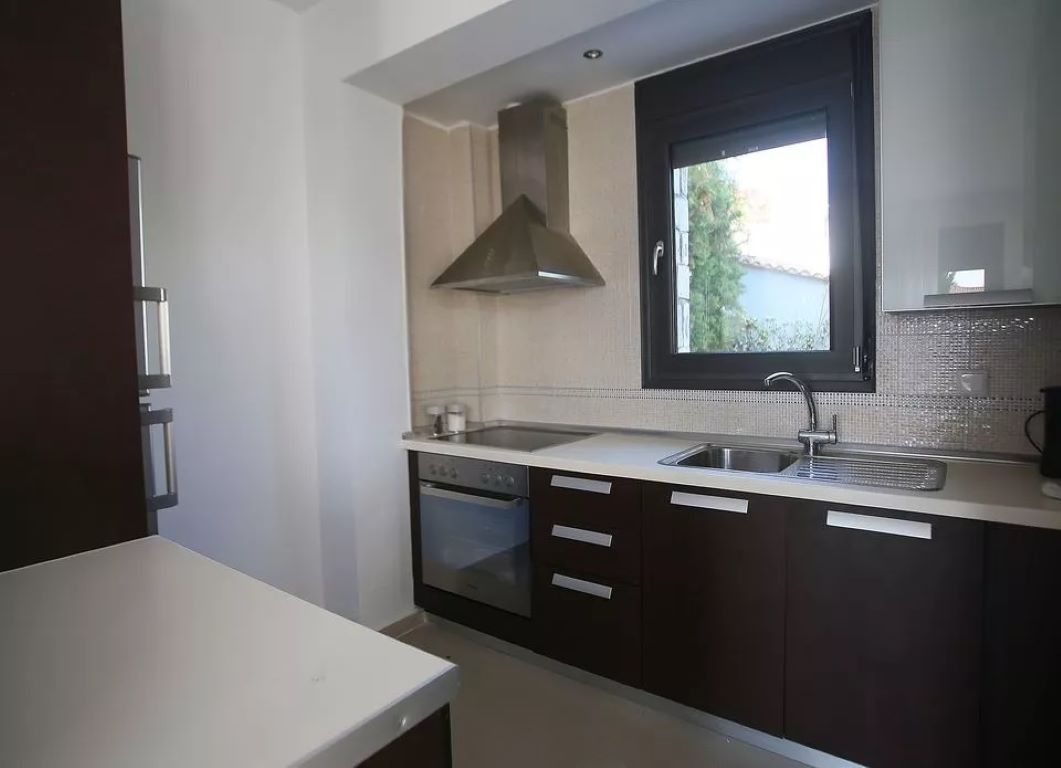 Sunny Sani Luxury VIllas-Trosobna vila kuhinja.jpg