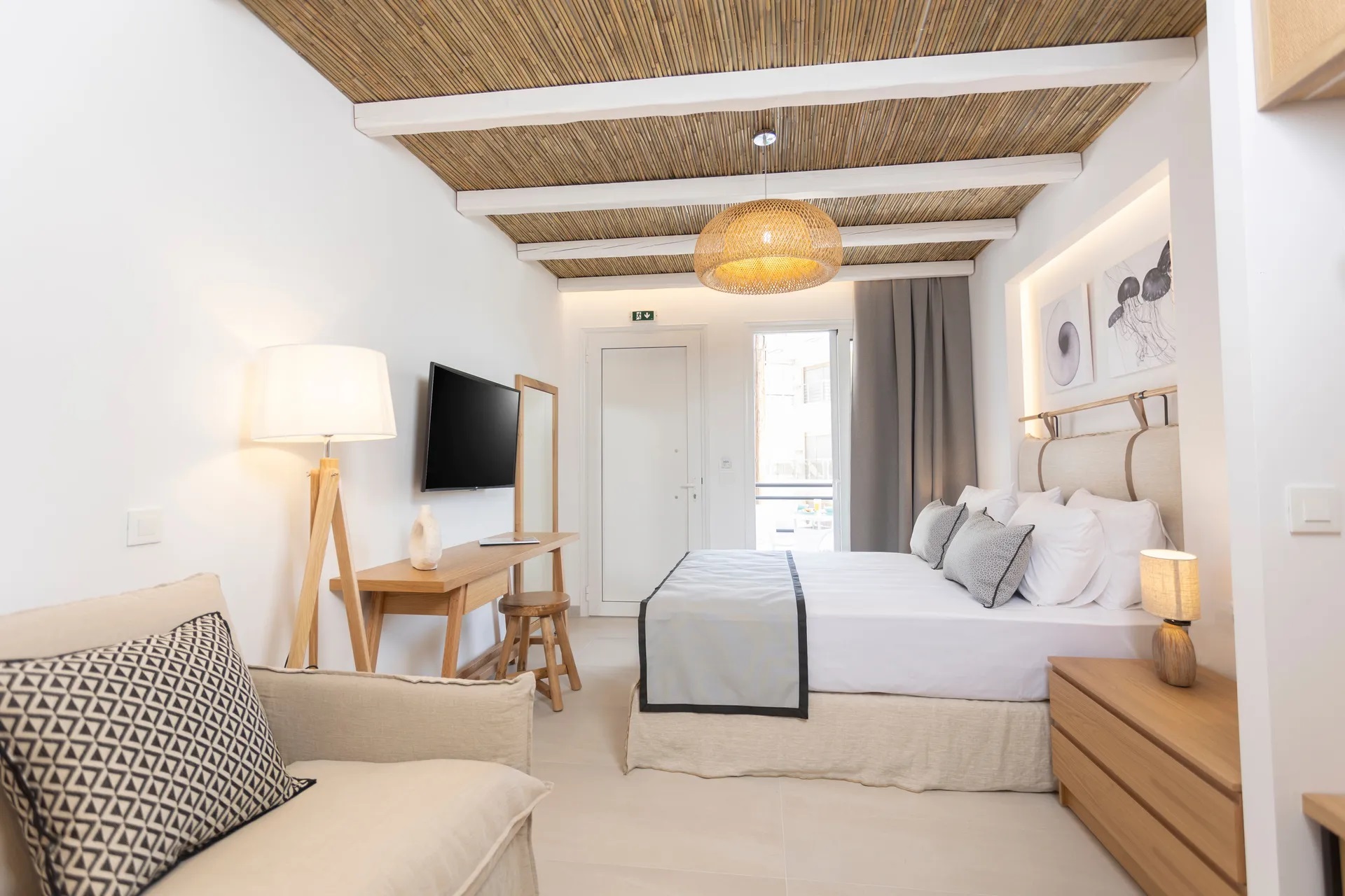 Anastasia Apartments & Studios-Deluxe suite.jpg