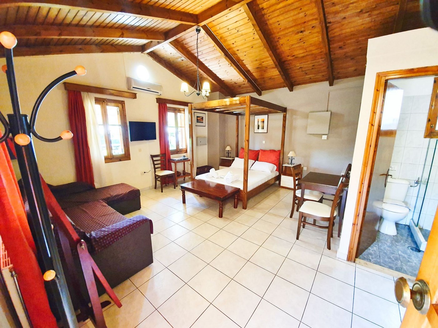 Alexaria Holidays Apartments Lefkada-Junior suite.jpg