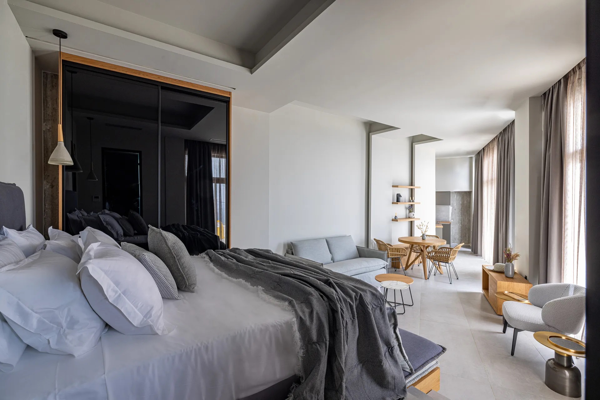 Anadeo Villas & Suites-Supreme suite.jpg