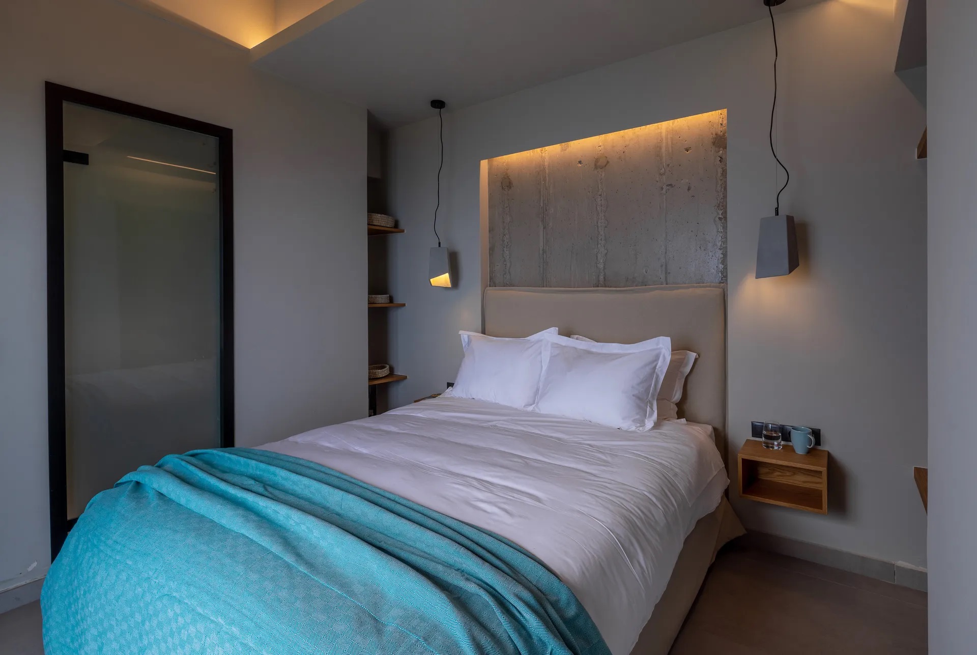Anadeo Villas & Suites-Trosoban Grand suite druga spavaca soba.jpg