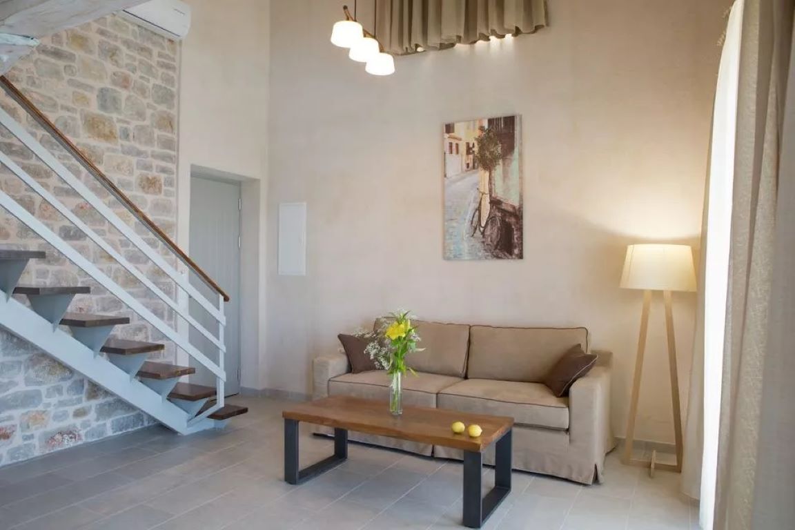 Ionian Horizon Villas-Vila Ianthi dnevna soba.jpg