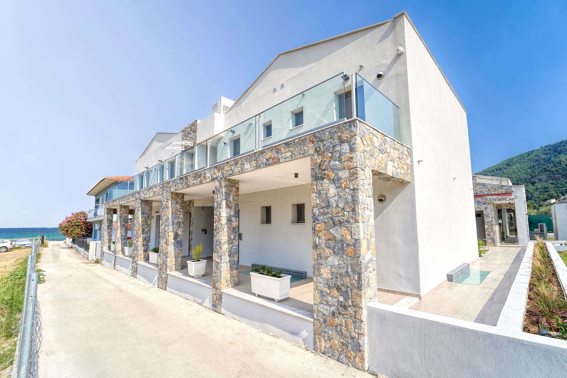 Celine’s Rose Smart Luxury Apartments glavna zgrada.jpg
