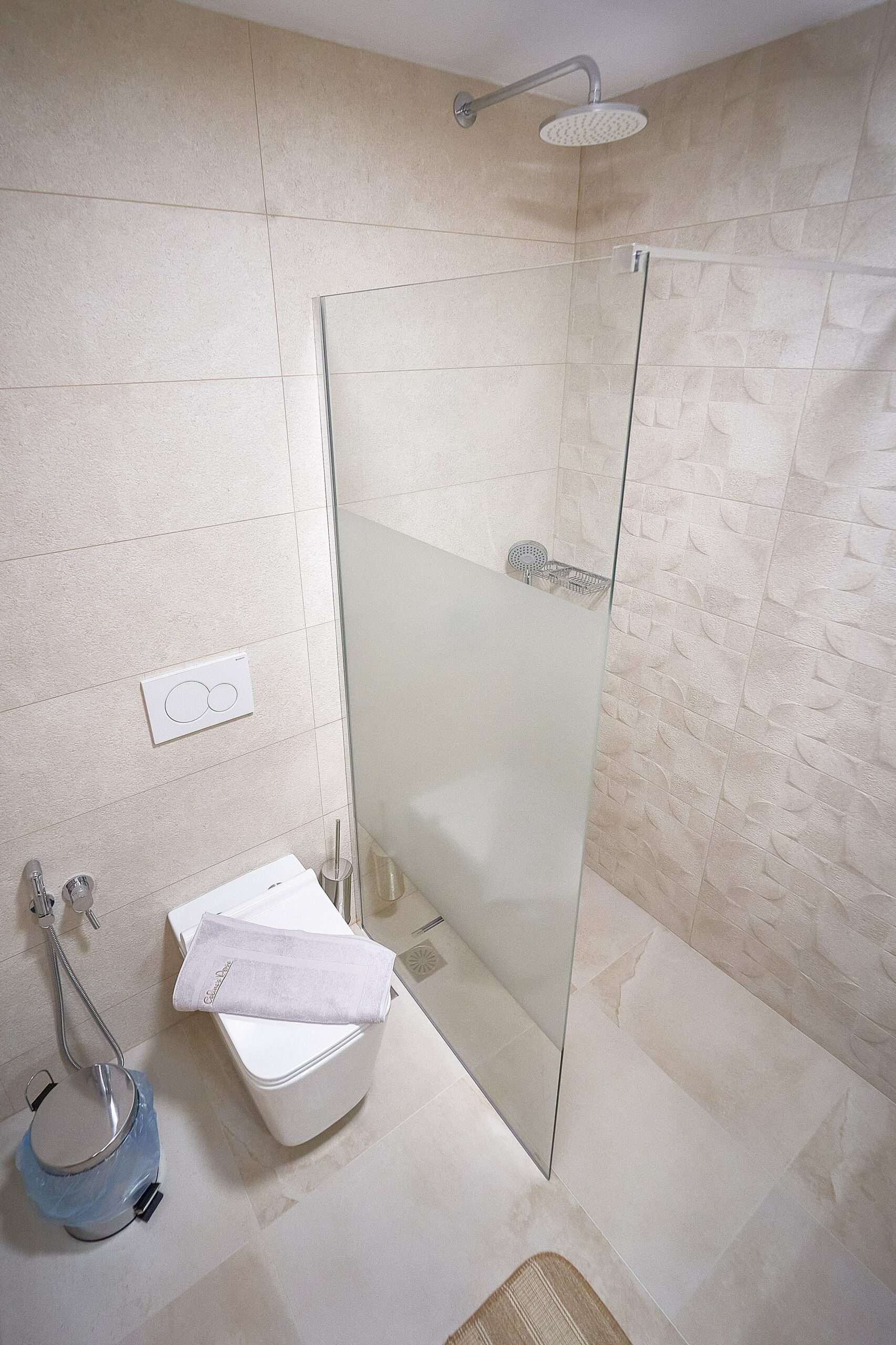 Celine’s Rose Smart Luxury Apartments izgled kupatila.jpg