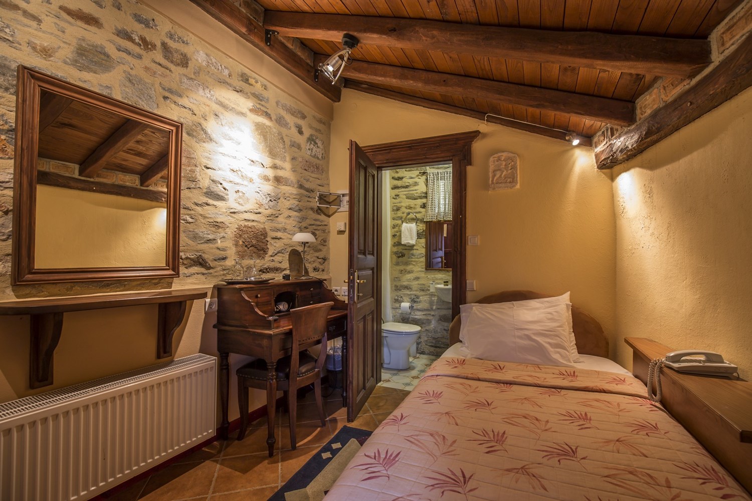 Anovolios Boutique Hotel Pelion-Budget jednokjrevetna soba.jpg