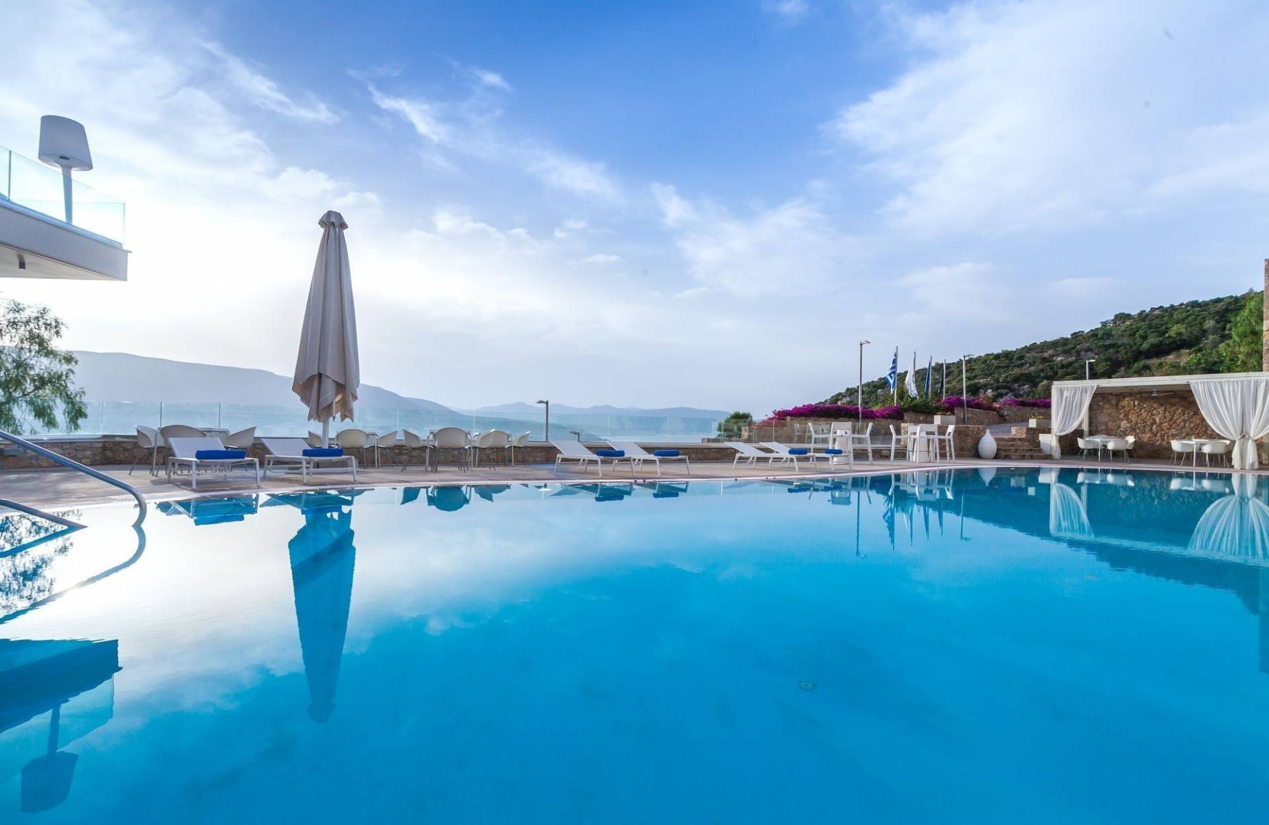 Princess Kyniska Suites-Bazen.jpg
