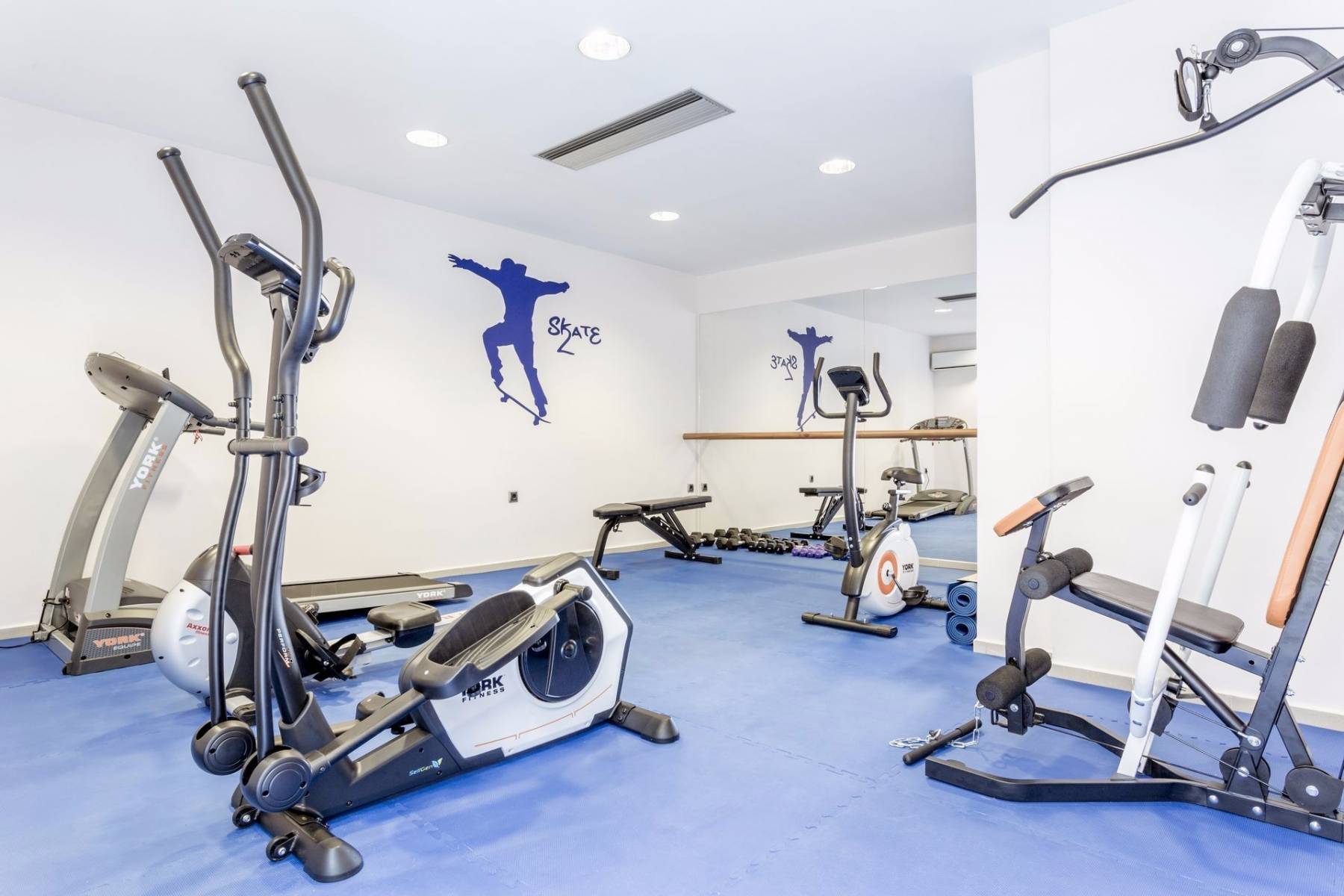 Princess Kyniska Suites-Fitnes.jpg