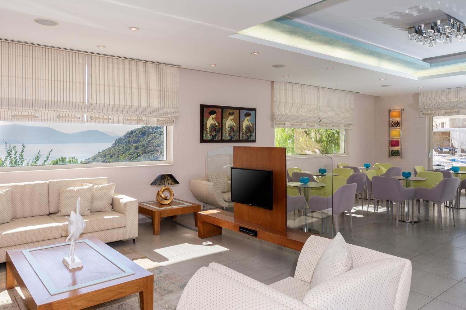Princess Kyniska Suites-Lobby bar.jpg