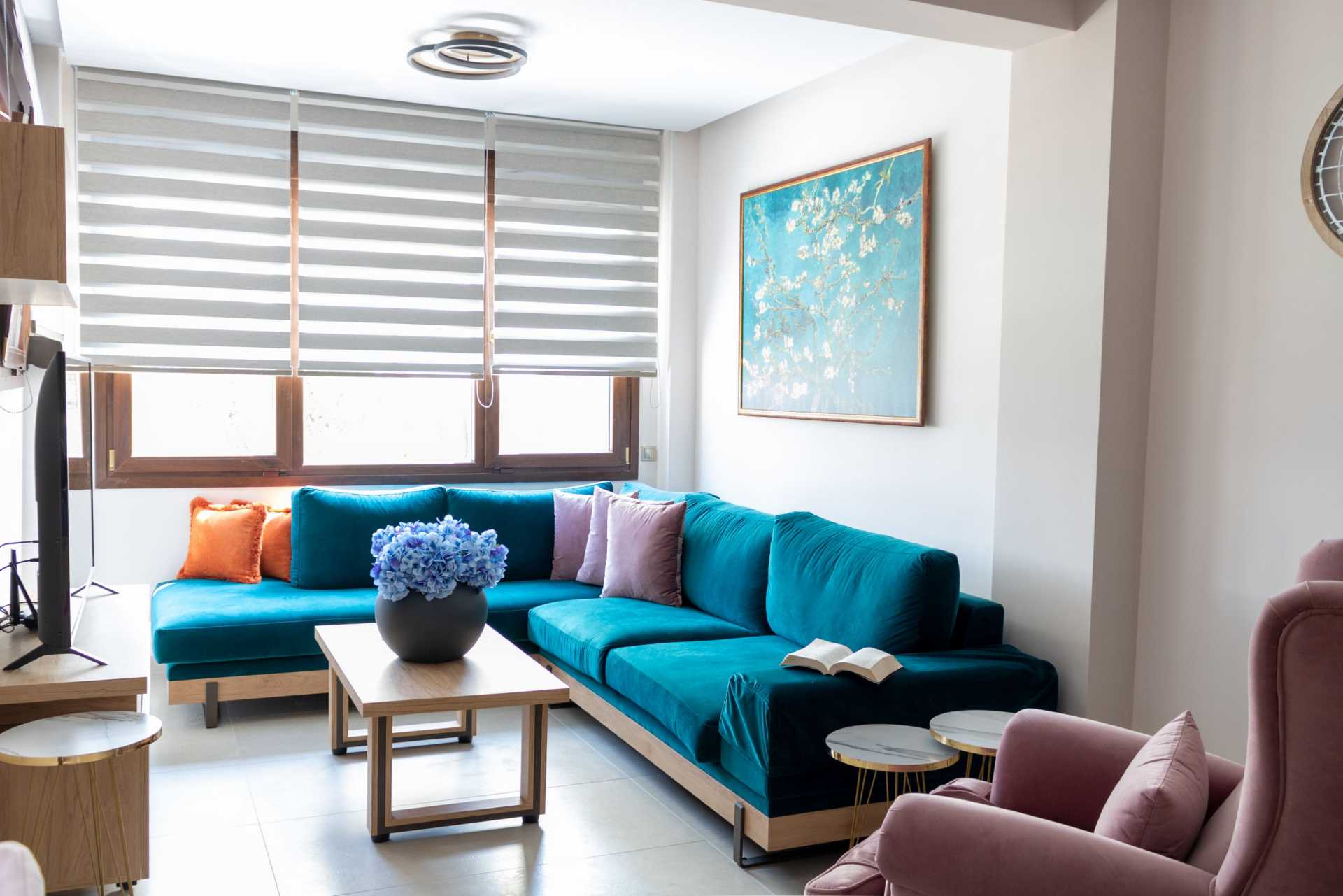 Pefkohori Golden Mountain Beach Villas-Dnevna soba.jpg