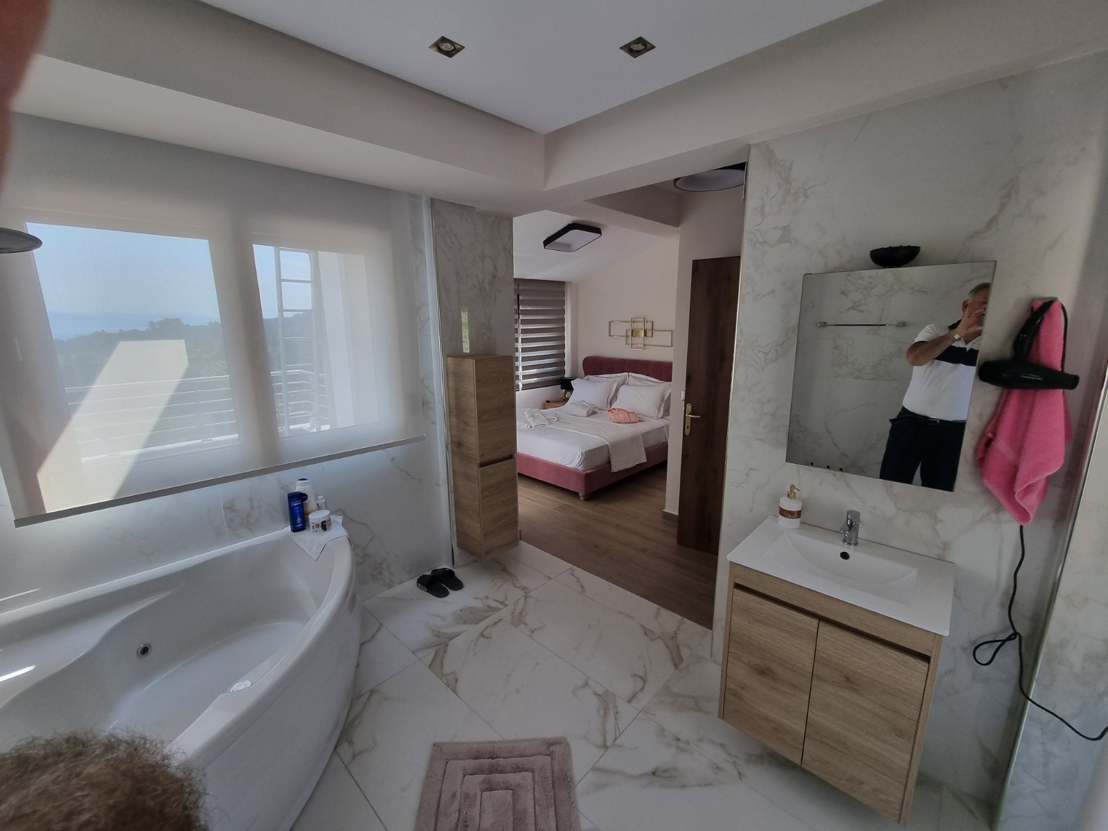 Pefkohori Golden Mountain Beach Villas-Kupatilo.jpg