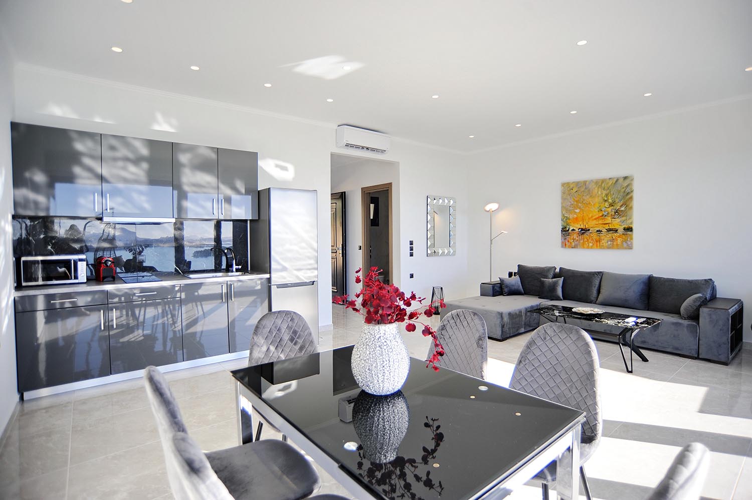 Diamond Blue VIllas-Superior vila kuhinja.jpg