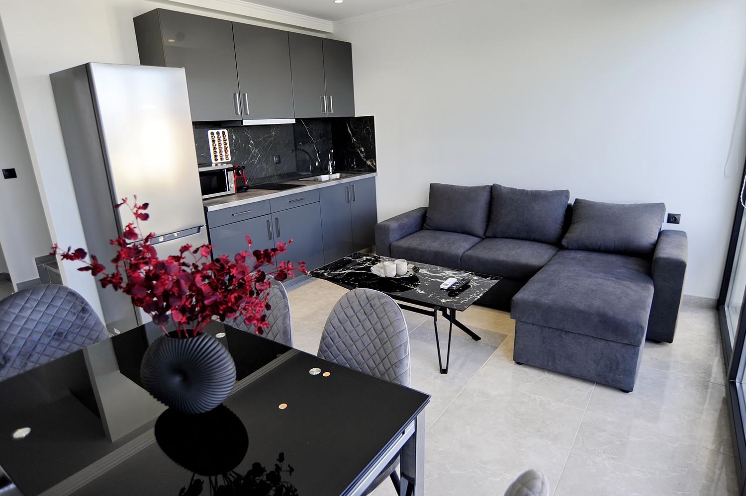 Diamond Blue Villas-Standardna vila dnevna soba.jpg