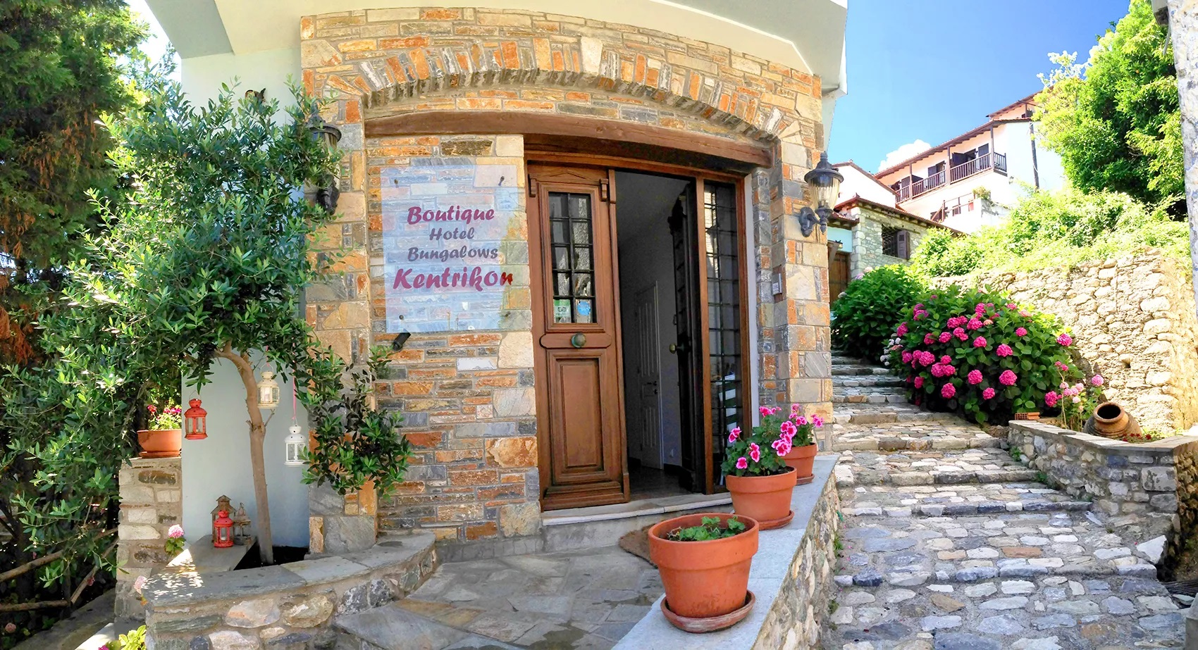 Kentrikon Boutique Hotel-Ulaz u hotel.jpg