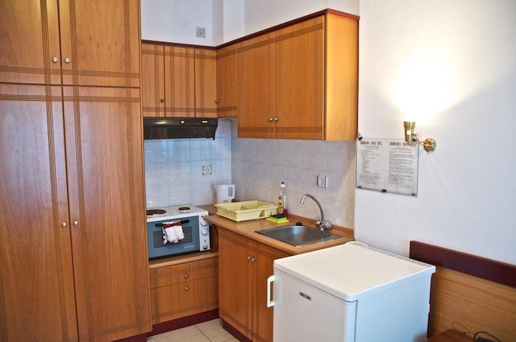 Hotel Karaoulanis Beach kitchen.jpg