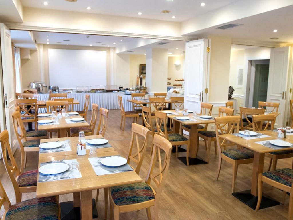 Paliria Hotel-Restoran.jpg