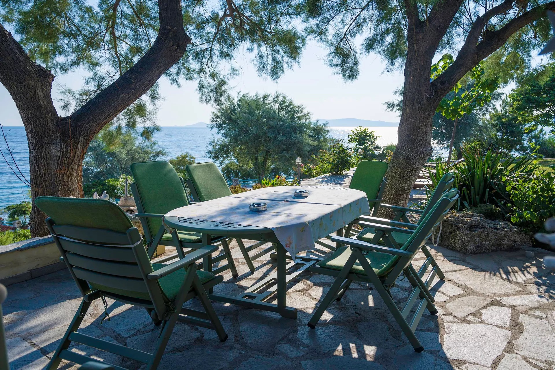Kiparissi Villa Halkidiki-Vila terasa.jpg