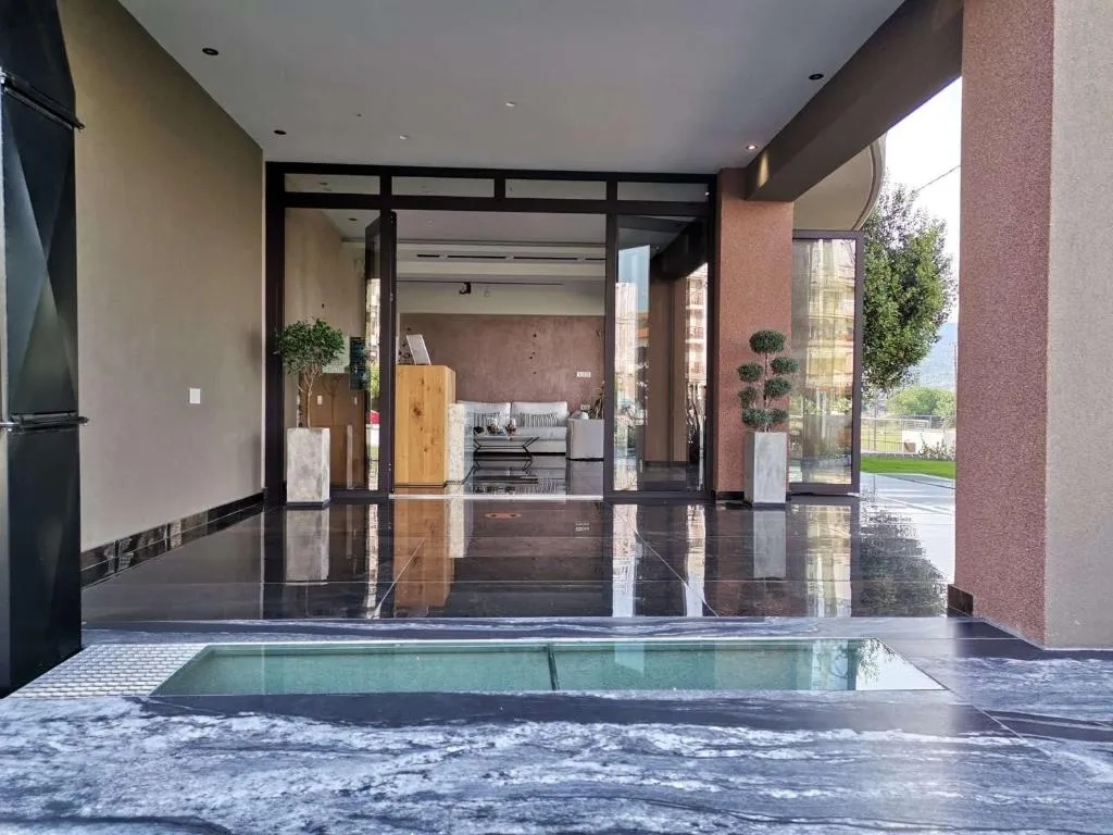 Thetis Boutique Apartments-Ulaz u hotel.jpg