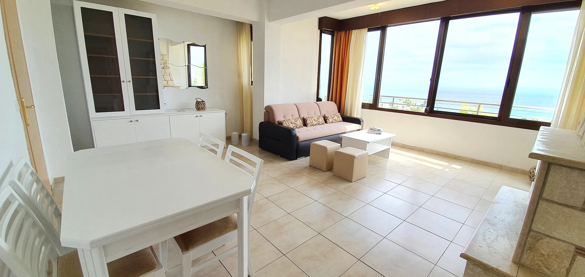 Bungalow White Apartments & Suites-Dvosoban apartman.jpg