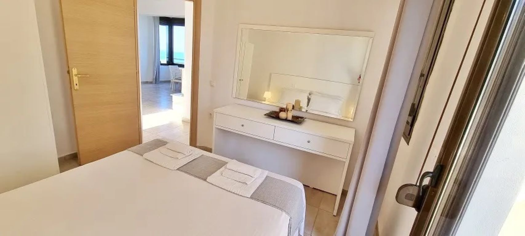 Bungalow White Apartments & Suites Hotel-Dvosoban apartman.jpg