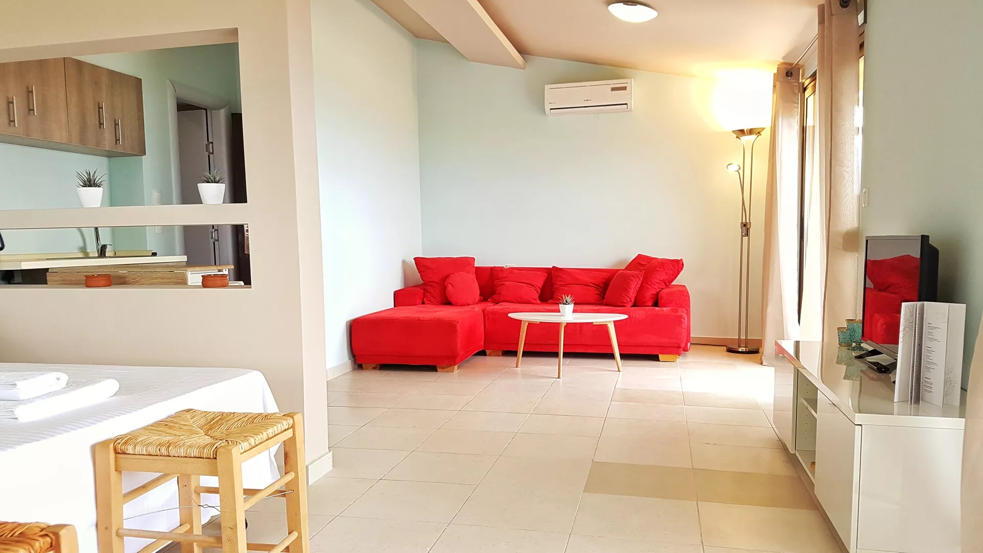 Bungalow White Apartments & Suites-Jednosoban Loft 2.jpg