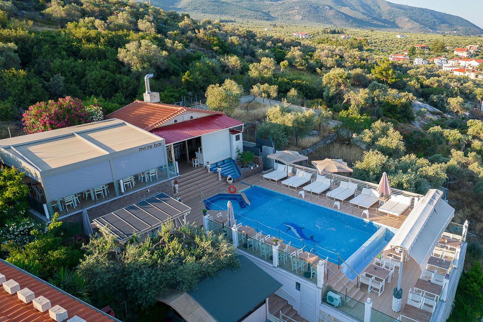 Hotel Anny Residence & Suites bazen.jpg