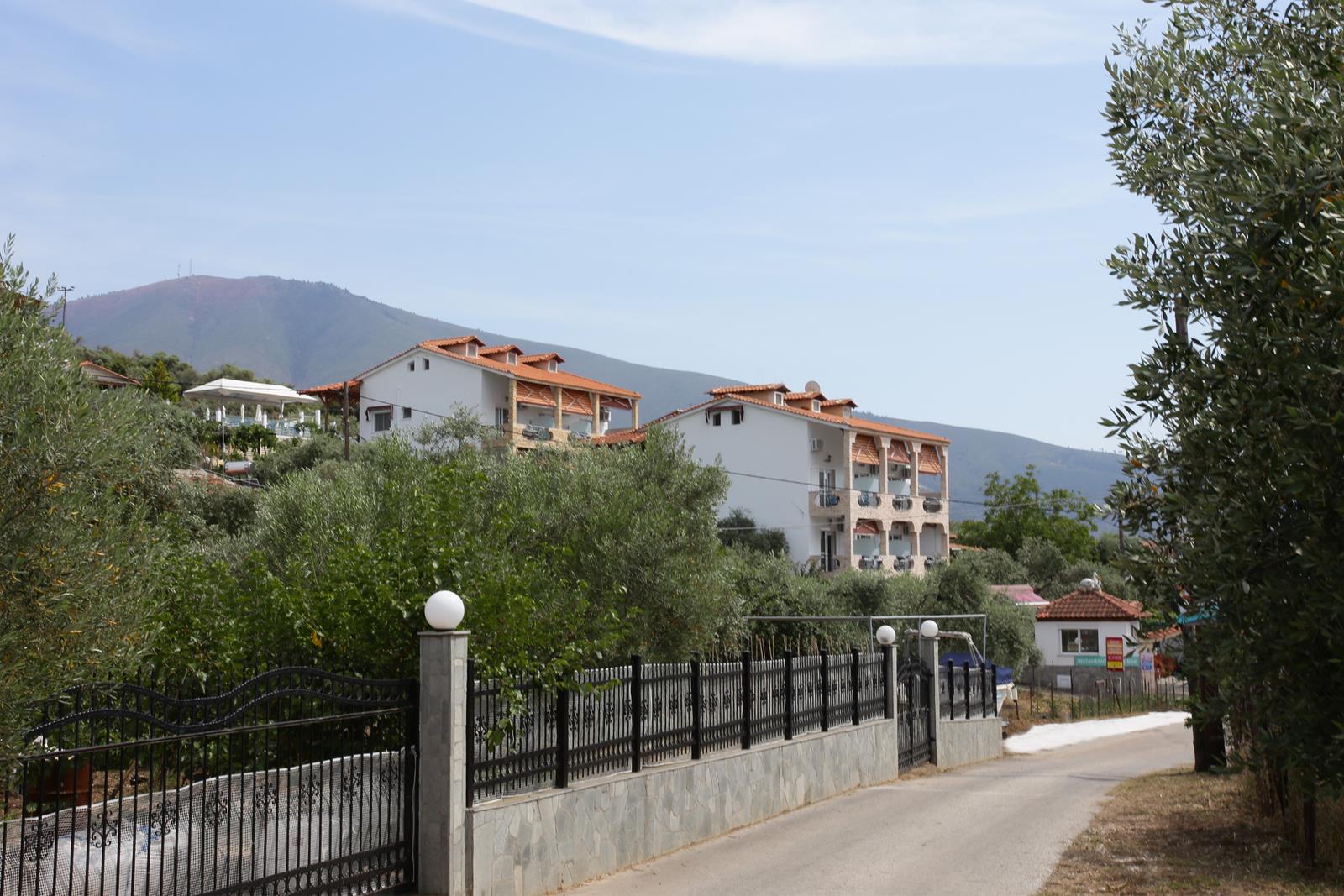 Hotel Anny Residence & Suites izgled od spolja.jpg