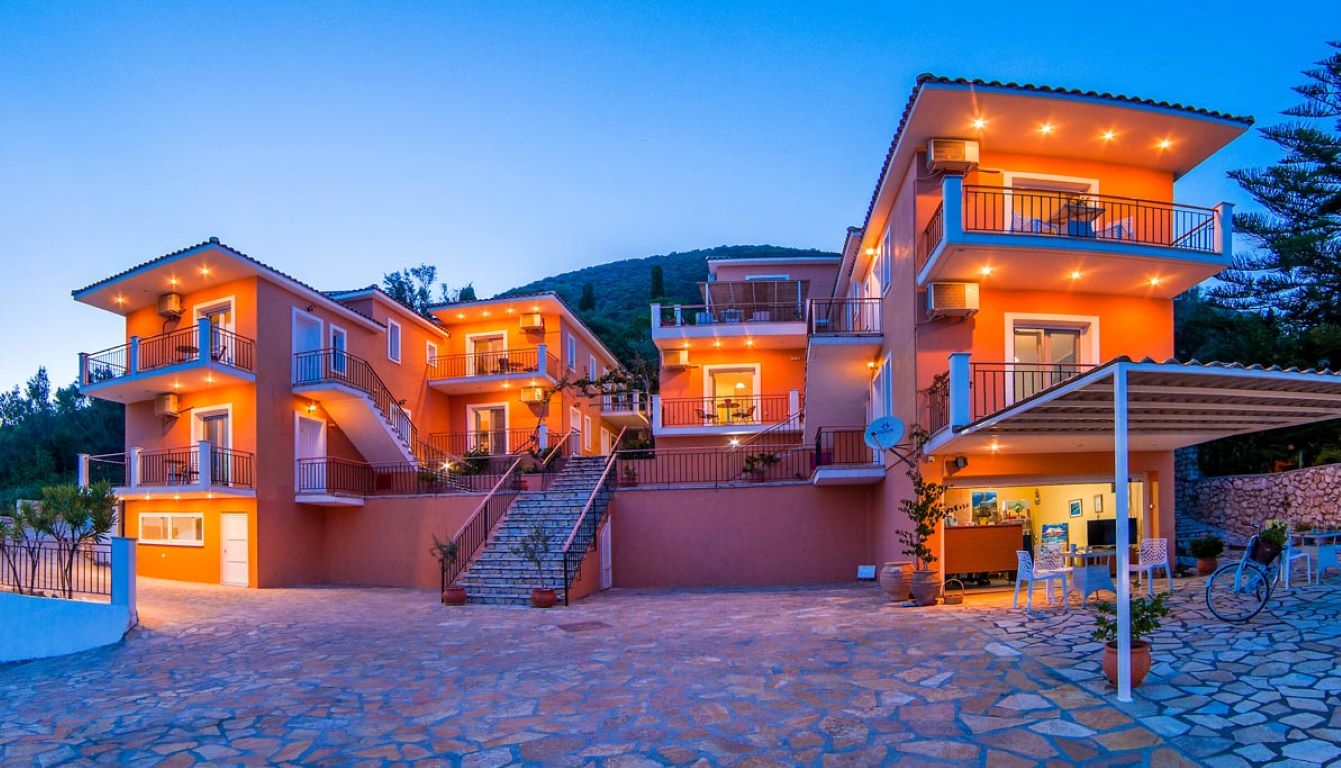 San Lazzaro Apartments-Hotel spolja.jpg