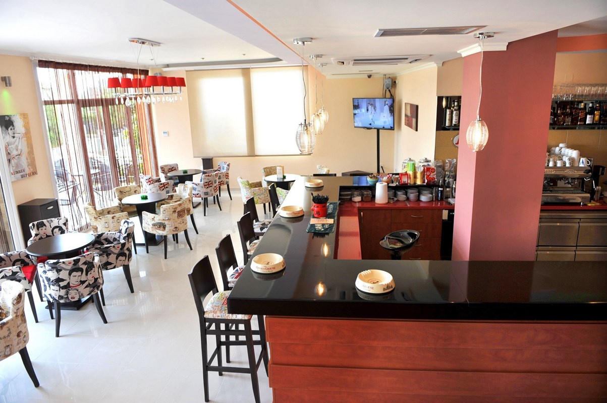 Dionysos Luxury Apartments Lefkada-bar.jpg