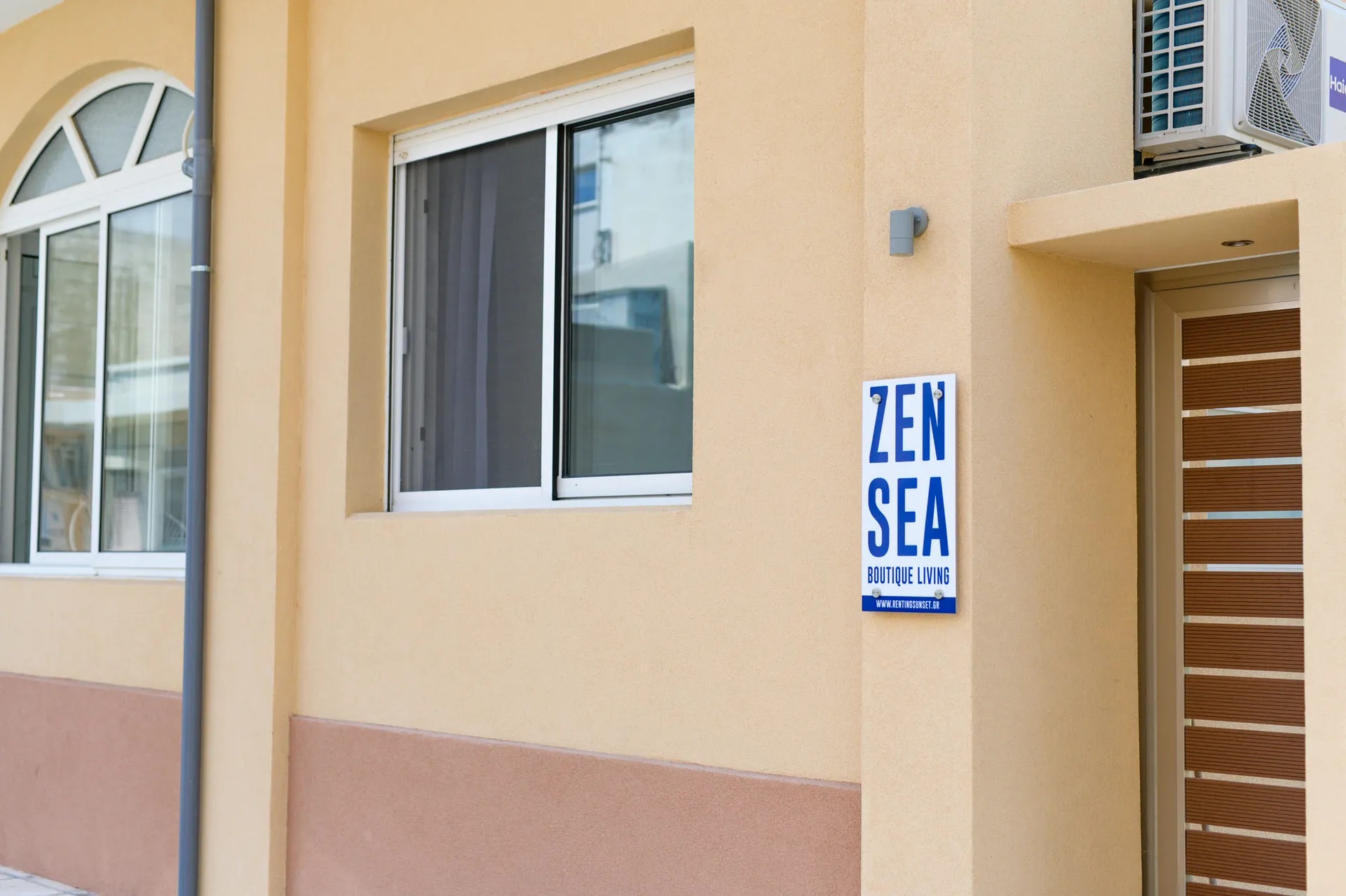 Renting Sunset-Zen Sea ulaz.jpg