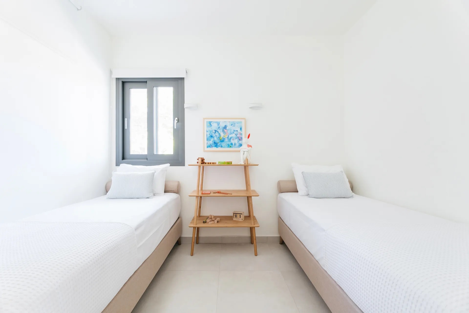 Mariya Art Living-Executive dvosoban apartman druga spavaca soba.jpg