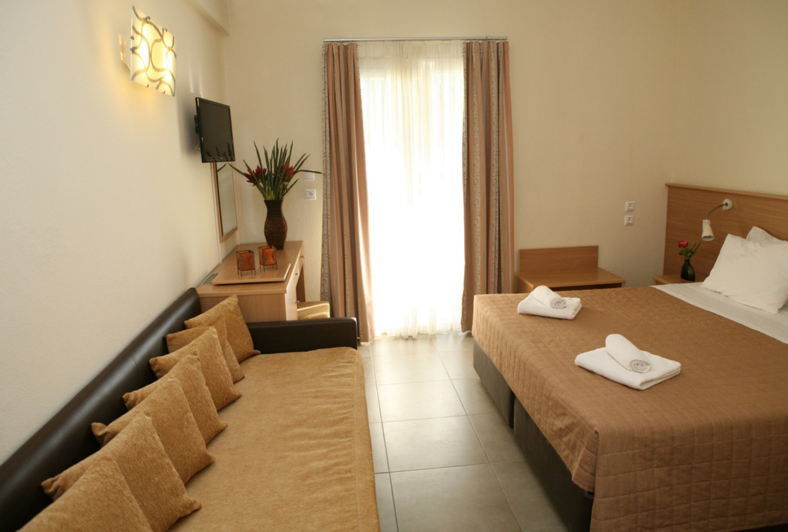 Kalives Resort Hotel-Superior soba.jpg