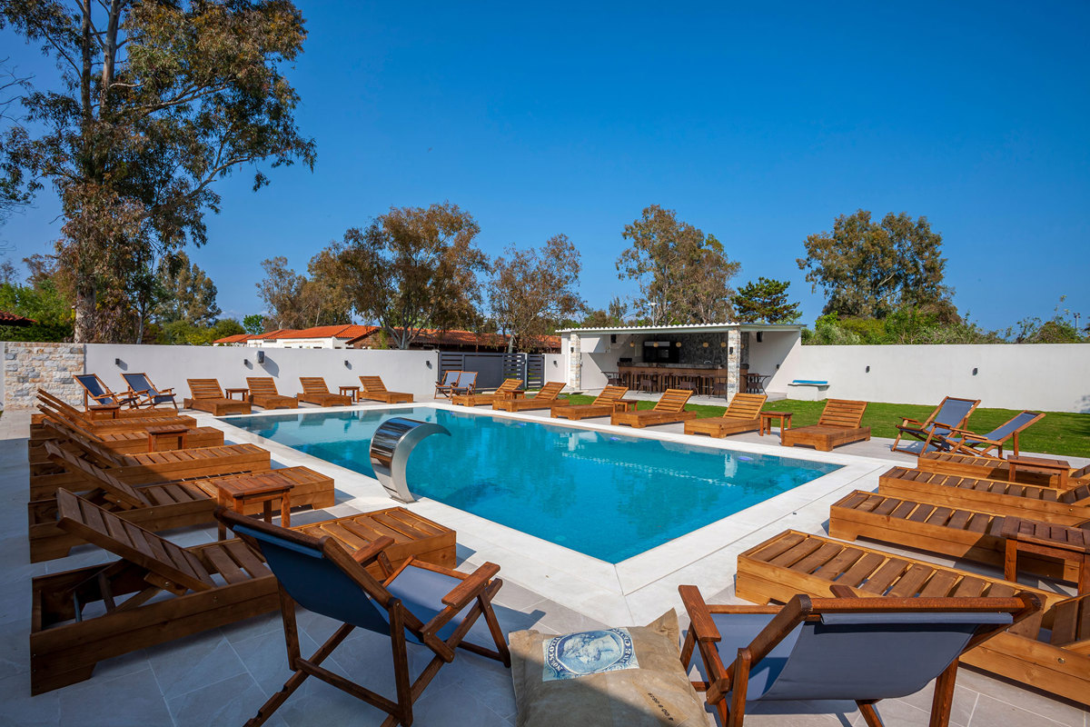 Apartment Chalkidiki-Oblast oko bazena.jpg