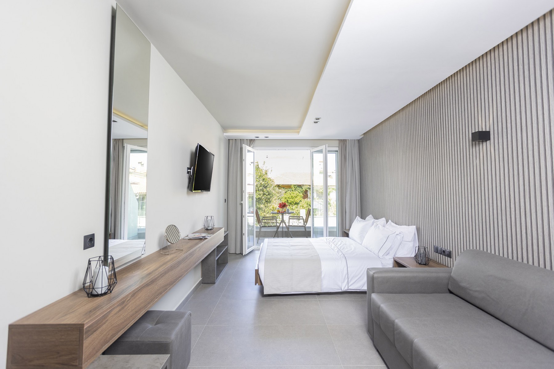 Notos Premium Holiday Apartments-Deluxe soba sa balkonom.jpg