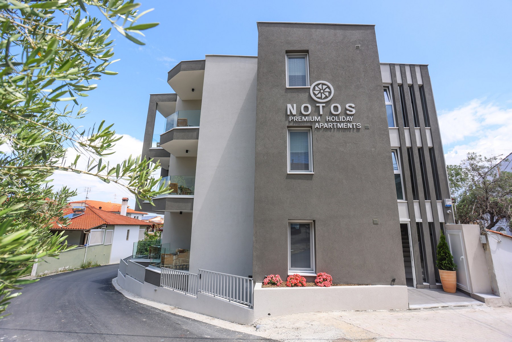 Notos Premum Holiday Apartments-Zgrada hotela.jpg