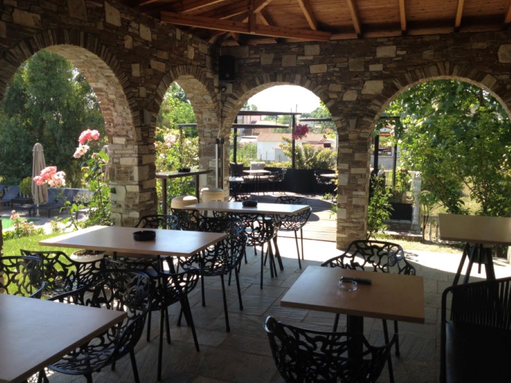 Zeus Hotel Platamonas-Bar.jpg
