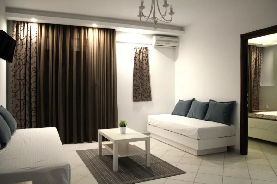Zeus Hotel Platamonas-Deluxe porodicna soba.jpg