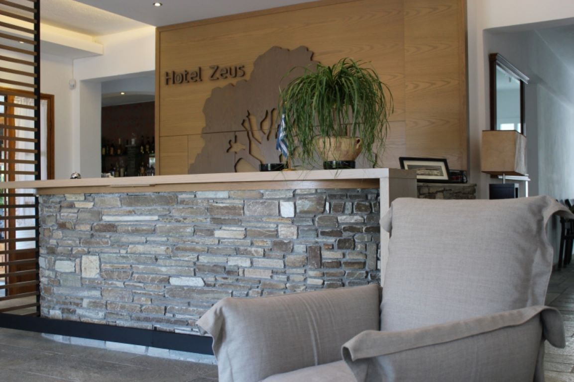 Zeus Hotel Platamonas-Recepcija.jpg