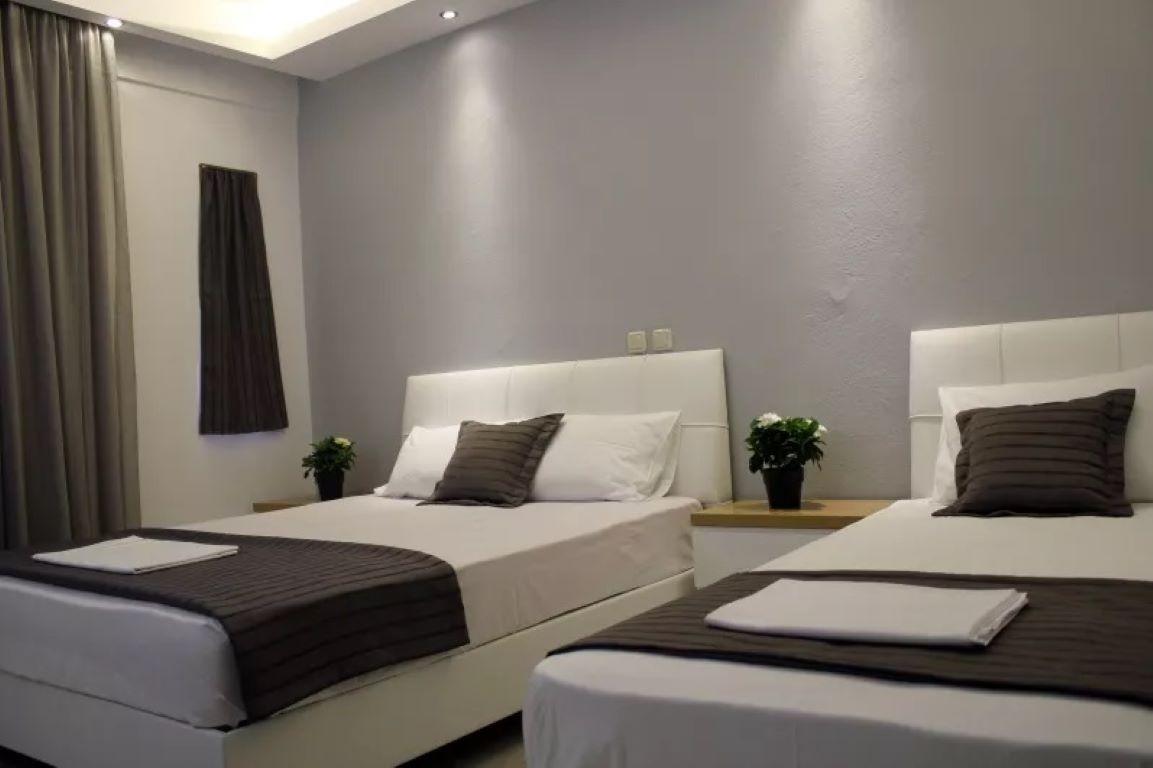 Zeus Hotel Platamonas-Trokrevetna soba.jpg