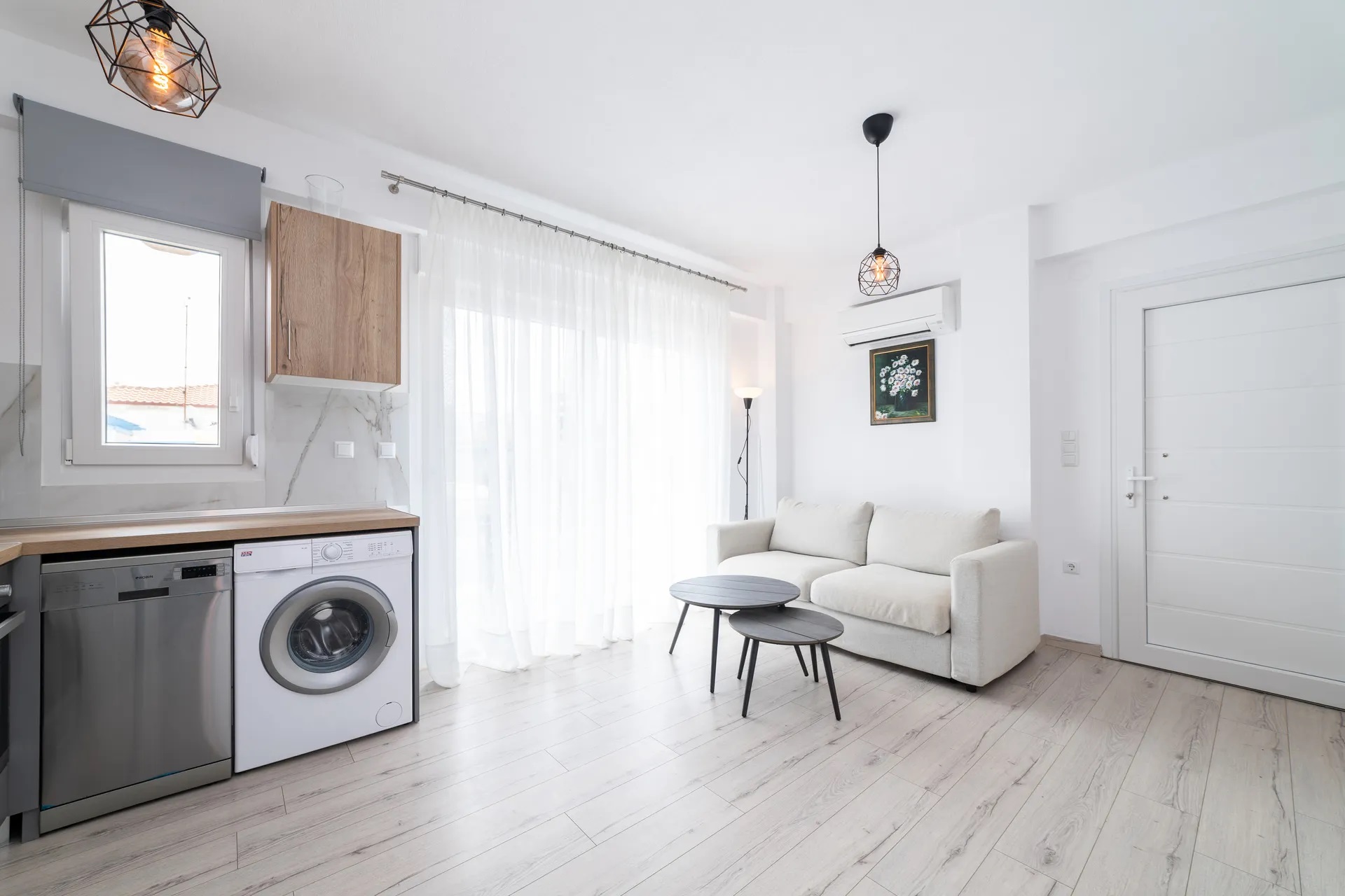 Dionysos Residential Complex-Dvosoban duplex dnevna soba.jpg