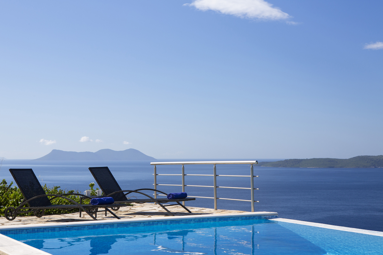 Dream View VIllas-Vila Porto Katsiki bazen na otvorenom.jpg